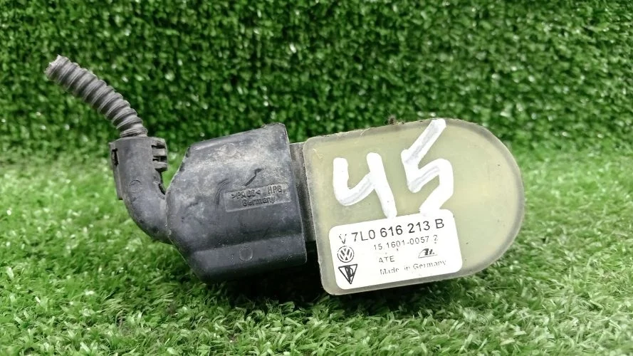 датчик регулировки дорожного просвета Audi BUG 4LB Audi Q7 BUG 4LB 7L0616213D,7L0407047A