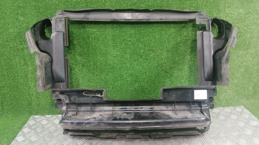 рамка радиатора Mercedes-Benz  W164 Mercedes-Benz M-Class  W164 A1645000016,1645000016