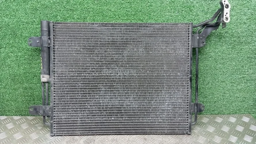 радиатор кондиционера Volkswagen CBAB,CFF,CCTA,CFFB 5N1 Volkswagen Tiguan CBAB,CFF,CCTA,CFFB 5N1 5N0820411E,5N0820411C,5N0820411D