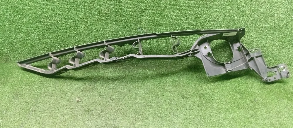 кронштейн крепления крыла Bmw 306D3,N63B44A,N52B30A E70,E71,E72 Bmw X5,X6 306D3,N63B44A,N52B30A E70,E71,E72 51127157990,51657157990