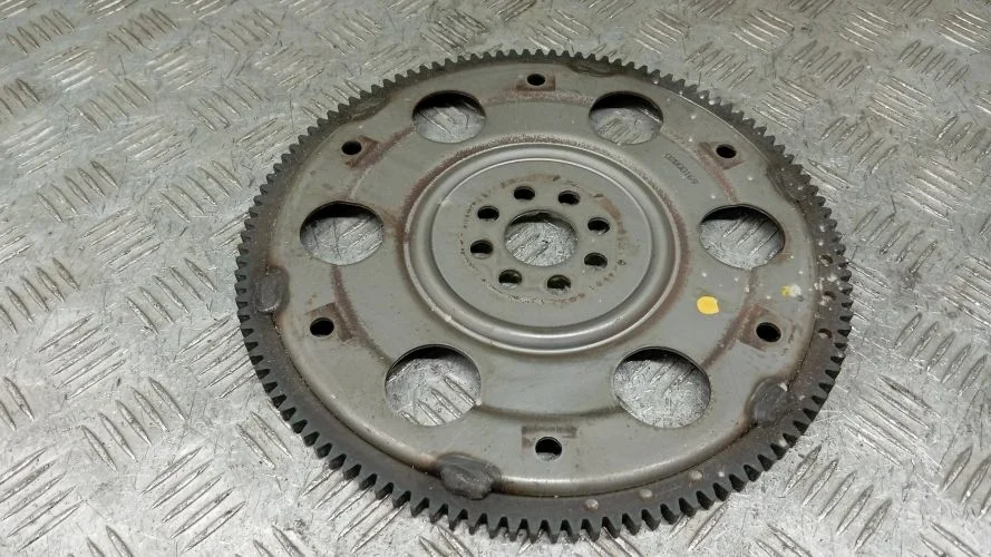 маховик Toyota 3ZRFE ZRR75 Toyota Noah 3ZRFE ZRR75 3210128050