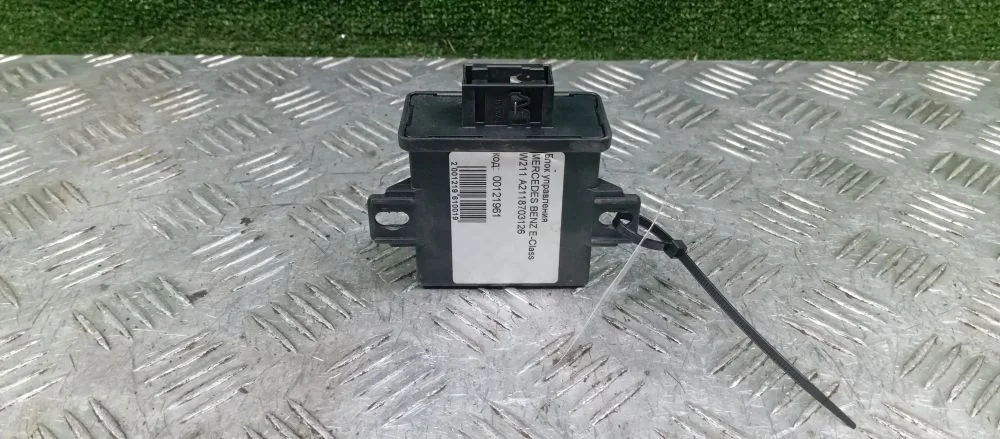 блок управления светом Mercedes-Benz 271956 W211 Mercedes-Benz E-Class 271956 W211 A2118703126