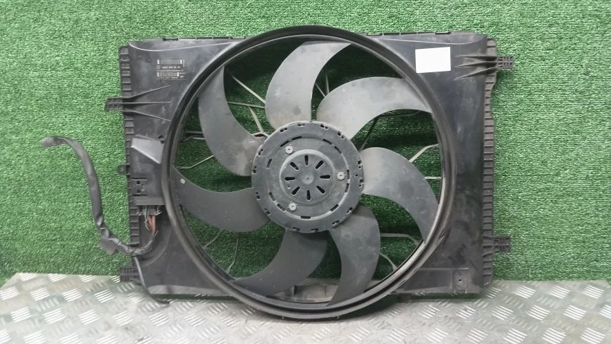 диффузор радиатора Mercedes-Benz 271860,271950,651924,272988,651912 W204,W212,A207,X204 Mercedes-Benz C-Class,E-Class,Glk-Class 271860,271950,651924,272988,651912 W204,W212,A207,X204 A2045000293,A2045000193,A2049066802,A2049060212,3135104055,A2049064702,0130307188