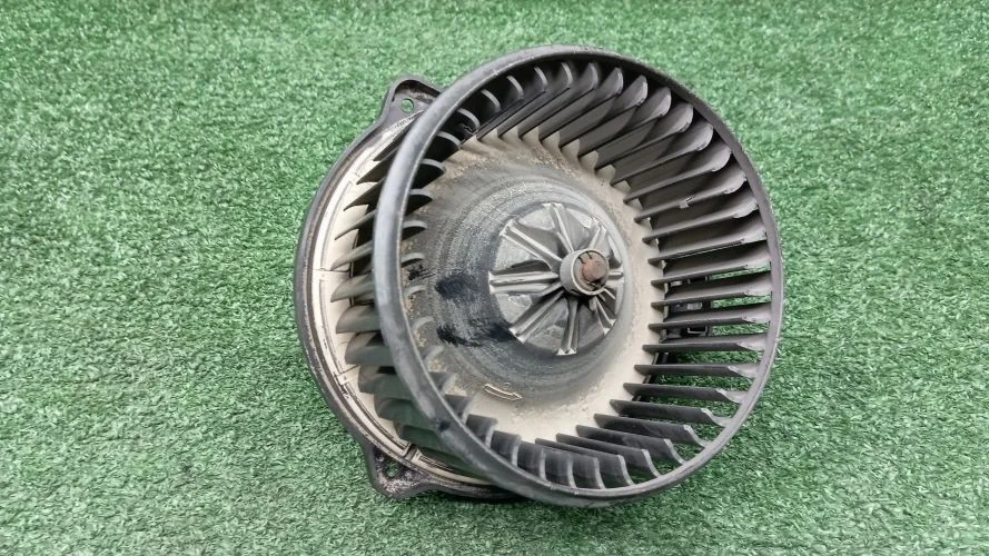мотор печки Hyundai,Kia G4KF,D6EA,D6EB BK,HM Hyundai,Kia Genesis,Mohave G4KF,D6EA,D6EB BK,HM F00S33F004,F00S33F005,971144D050