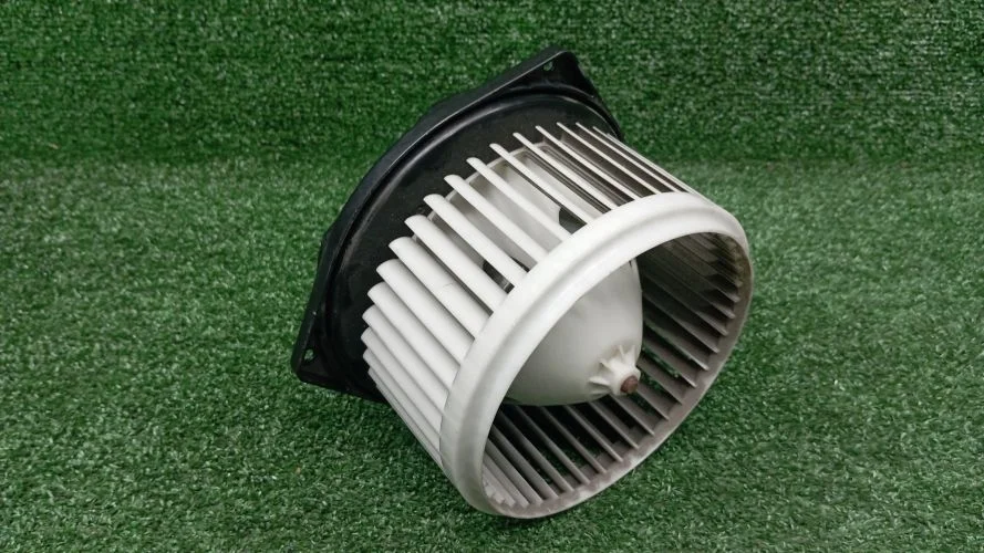 мотор печки Nissan,Infiniti VQ35,VQ35HR,VQ37VHR Z51,J50,S51,V36 Nissan,Infiniti Murano,Ex35,Ex25,G35s,Fx35,G37s VQ35,VQ35HR,VQ37VHR Z51,J50,S51,V36 27225JK60B