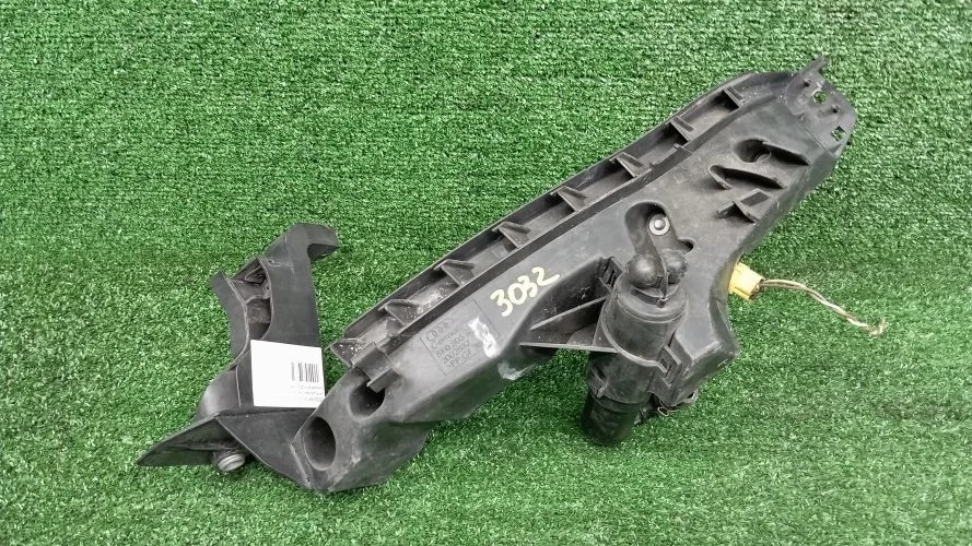крепление фары Audi CAEB,CAEA 8K2 Audi A4 CAEB,CAEA 8K2 8K0805607A,8K0805607L,8K0805607C