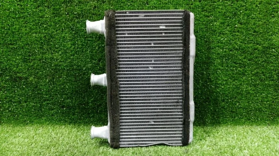 радиатор печки Bmw N52B30,N47D20C,N52K E60 Bmw 5-Series N52B30,N47D20C,N52K E60 64116933922