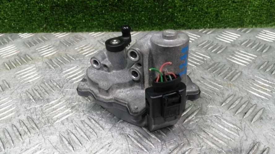 механизм изменения длины впускного коллектора Audi CAHA 8RB Audi Q5 CAHA 8RB 03L129086