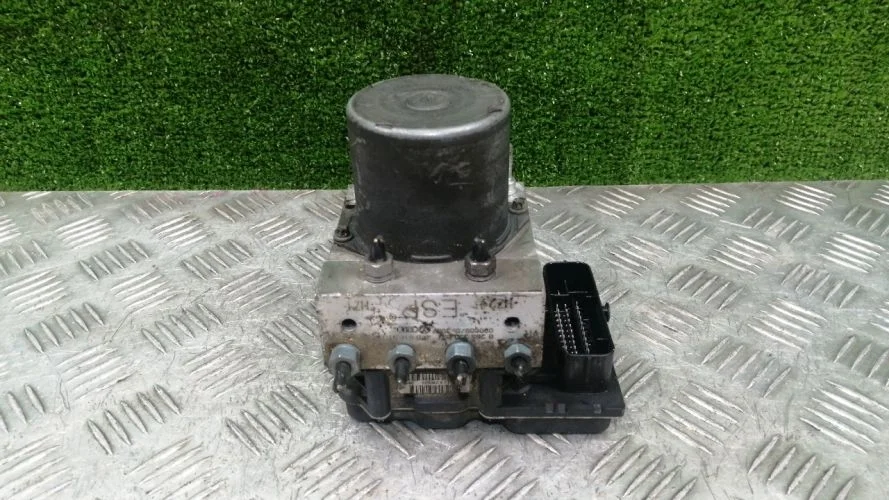 блок abs Audi CCAA 4F2,4F5 Audi A6 CCAA 4F2,4F5 4F0614517BC,4F0614517BA,4F0910517AL