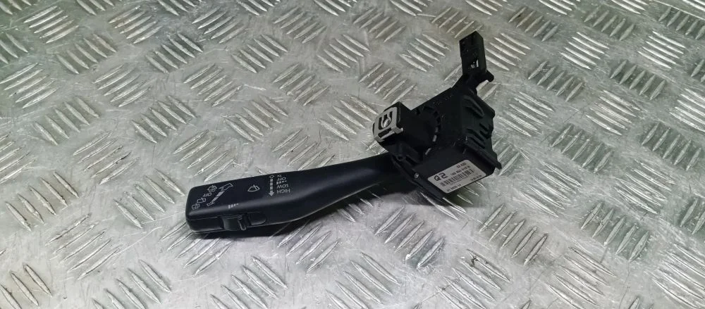 подрулевой переключатель дворников Volkswagen CBAB 5N1 Volkswagen Tiguan CBAB 5N1 1K0953519