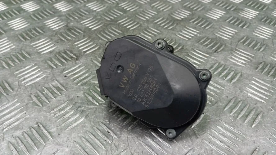 механизм изменения длины впускного коллектора Audi CAHA 8RB Audi Q5 CAHA 8RB 03L129086