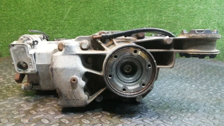 редуктор Volkswagen CBAB,CFF,CCTA 5N,5N1 Volkswagen Tiguan CBAB,CFF,CCTA 5N,5N1 0AY525010C,0AY525010D