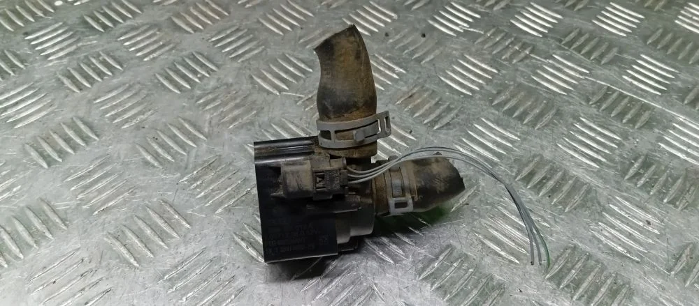 помпа водяная Audi CDUD 4G2 Audi A6 CDUD 4G2 059121012A