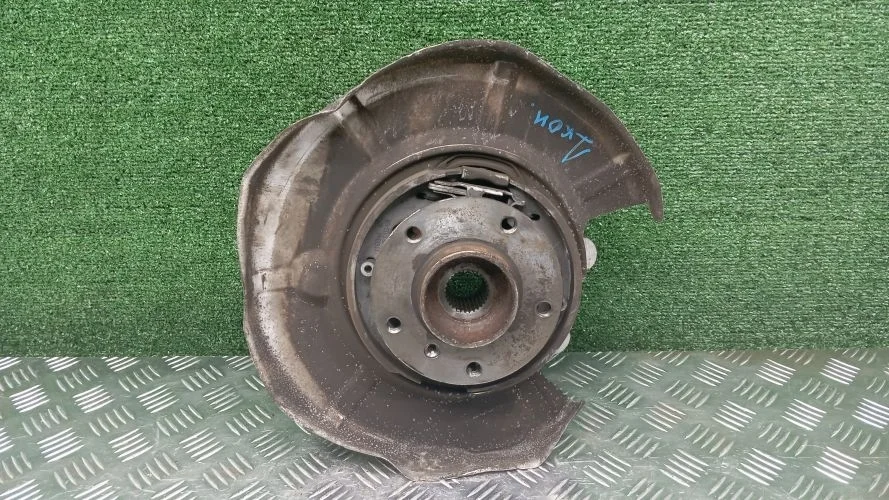 ступица Bmw N52B30AE,N52B25A E60 Bmw 5-Series N52B30AE,N52B25A E60 33326770905