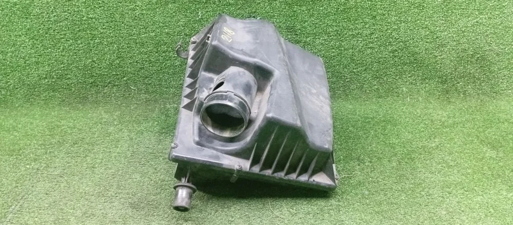 корпус воздушного фильтра Chevrolet F16D4 J300 Chevrolet Cruze F16D4 J300 13324644,13301778,13272754,13324645