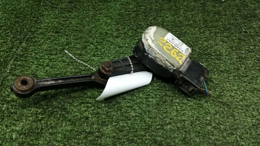 датчик регулировки дорожного просвета Audi BUG 4LB Audi Q7 BUG 4LB 7L0616214C