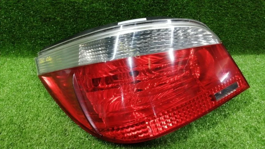 задний фонарь Bmw M52B25 E60 Bmw 5-Series M52B25 E60 63217165737
