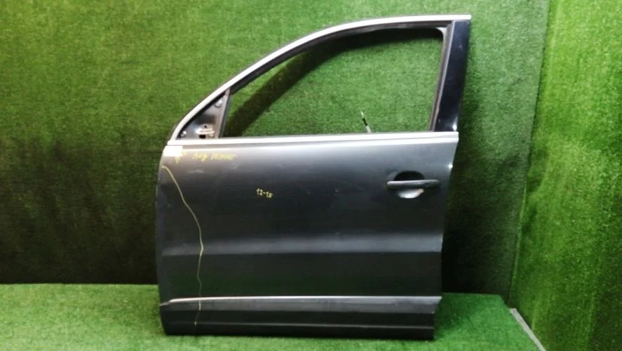 дверь боковая Volkswagen CAVA,CBAB,CFF,CCTA,CFFB 5N1 Volkswagen Tiguan CAVA,CBAB,CFF,CCTA,CFFB 5N1 5N0831055B