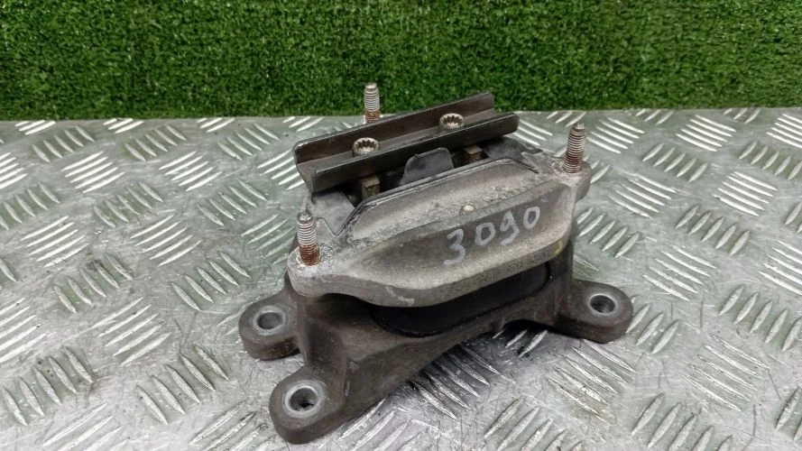 подушка акпп Audi CAH 8RB Audi Q5 CAH 8RB 8K0399151DB