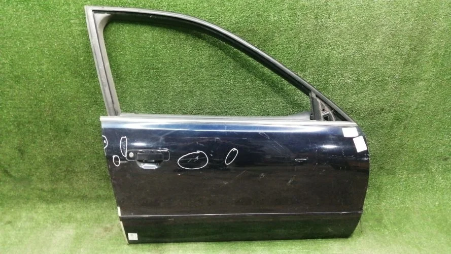 дверь боковая Audi AHL 8D2 Audi A4 AHL 8D2 8D0831052A