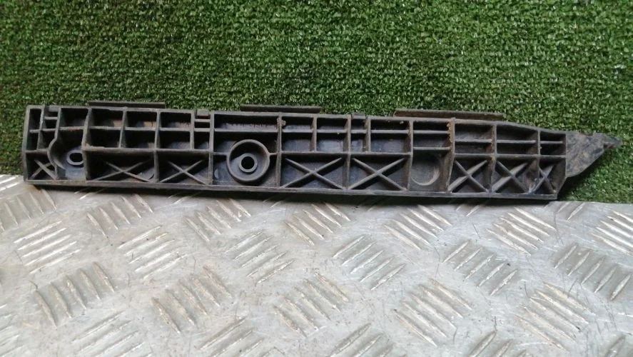 крепление бампера Toyota,Lexus 1MZ,2GR,2GRFE,3MZFE ACU30,ACU35,GSU30,GSU35,MCU30,MCU38 Toyota,Lexus Harrier,Rx330,Rx300,Rx350,Rx400h 1MZ,2GR,2GRFE,3MZFE ACU30,ACU35,GSU30,GSU35,MCU30,MCU38 5257548020