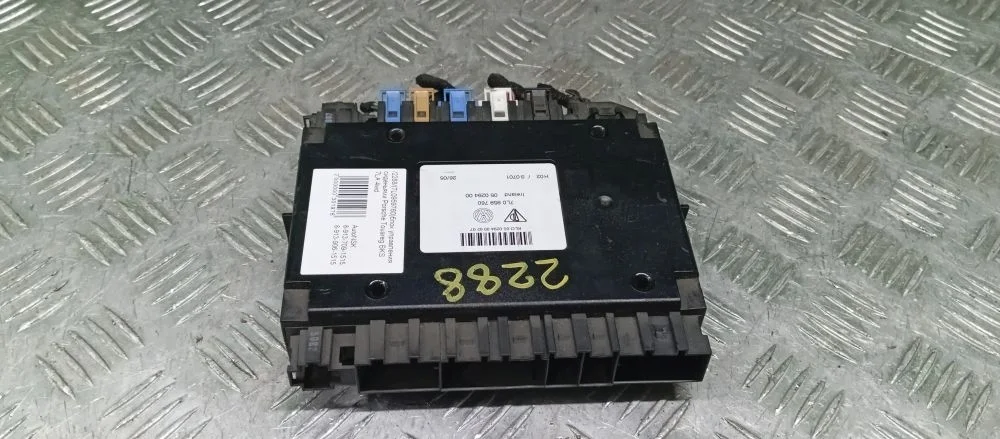 блок управления сиденьями Porsche,Volkswagen M4850,BKS 957,7LA Porsche,Volkswagen Cayenne,Volkswagen,Touareg M4850,BKS 957,7LA 7L0959760