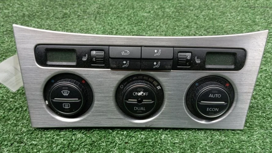 блок управления климат-контролем Volkswagen BMP,BPY,CBAB,BVY 3C2 Volkswagen Passat BMP,BPY,CBAB,BVY 3C2 3C0907044DK