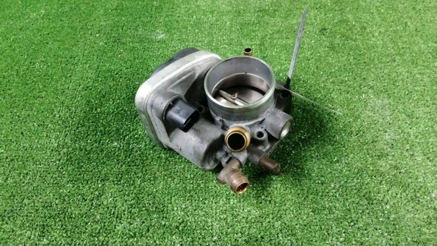 дроссельная заслонка Chevrolet  F18D4 J300 Chevrolet Cruze F18D4 J300 55562380