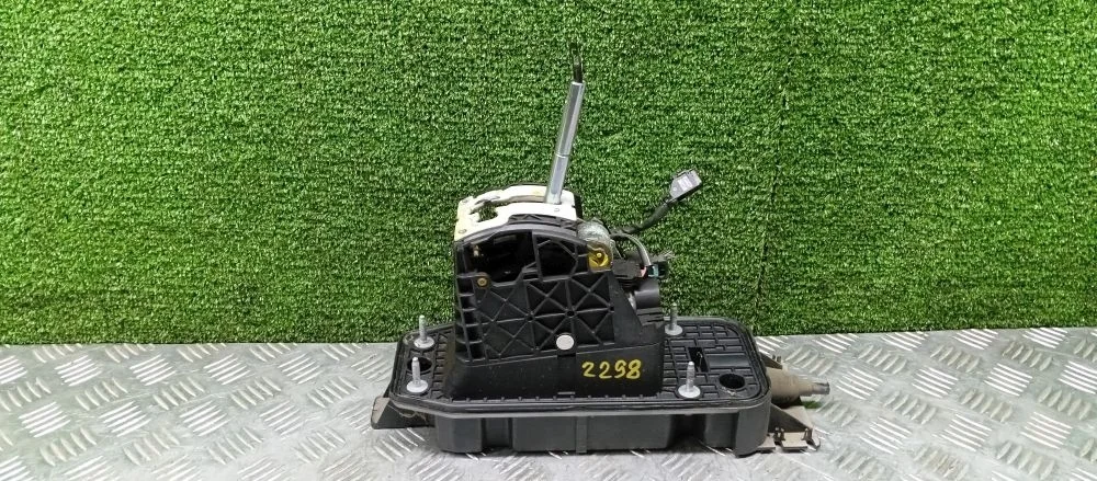 селектор акпп Volkswagen CBAB 3C2,5N1 Volkswagen Tiguan CBAB 3C2,5N1 3C1713025H