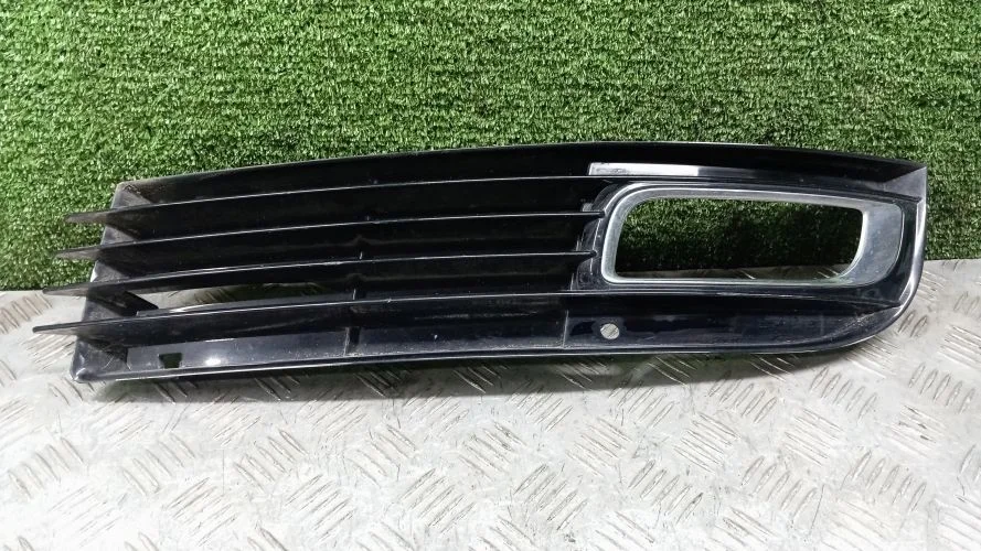 рамка противотуманной фары Audi BVJ,BSB 4E2 Audi A8 BVJ,BSB 4E2 4E0807681AN,4E0807679B