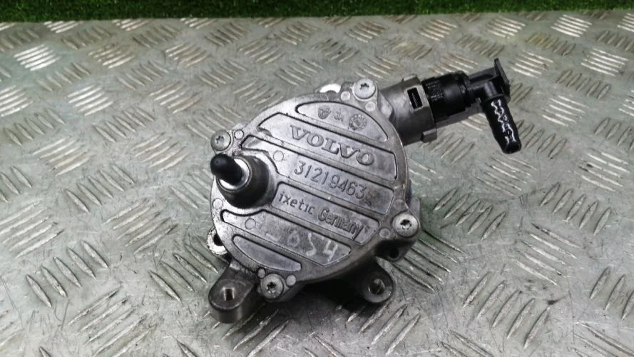 вакуумный насос Volvo D5244T4 AS60 Volvo Xc90,S80,Xc70 D5244T4 AS60 30731825