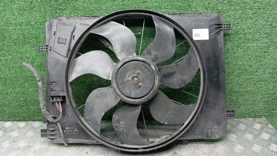 диффузор радиатора Mercedes-Benz 271860,271950,651924,272988,651912 W204,W212,A207,X204 Mercedes-Benz C-Class,E-Class,Glk-Class 271860,271950,651924,272988,651912 W204,W212,A207,X204 A2045000293,A2045000193,A2049066802,A2049060212,3135104055,A2049064702,0130307188
