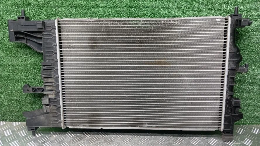 радиатор основной Chevrolet F16D4,F18D4 J300 Chevrolet Cruze F16D4,F18D4 J300 52422261,13267652