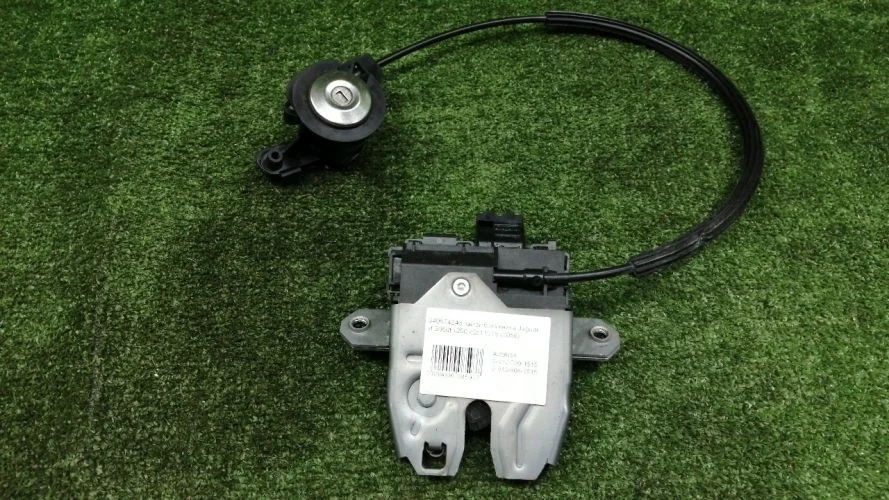 замок багажника Jaguar 306DT X250 Jaguar Xf 306DT X250 C2Z11315