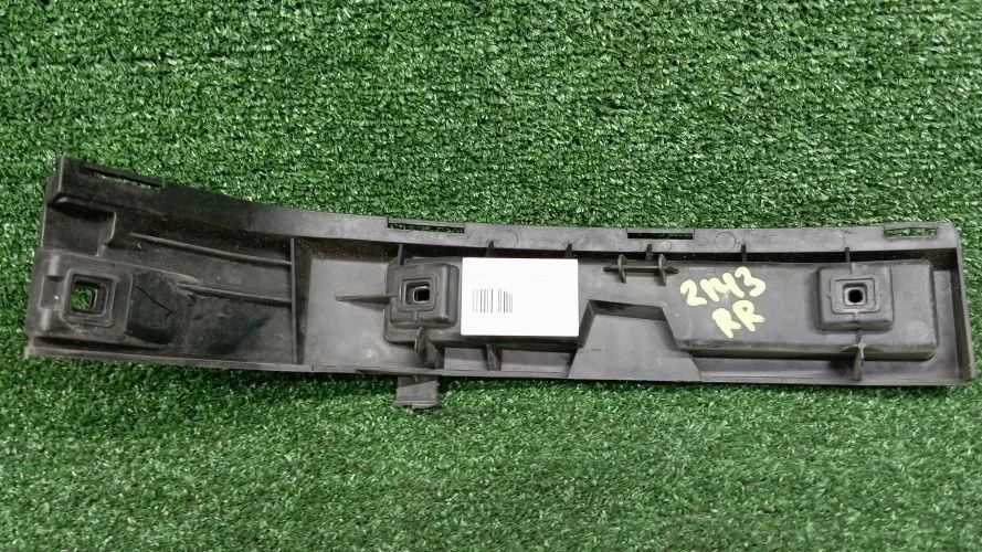 крепление бампера Volvo D5244T4 AS Volvo S80 D5244T4 AS 30655125