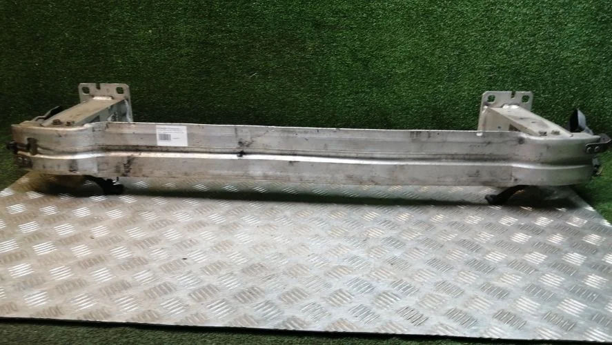 усилитель бампера Audi CAE,CAEB,CAEA 8K2,8T3 Audi A4,A5 CAE,CAEB,CAEA 8K2,8T3 8K0807113C,8K0807113G,8K0807113E