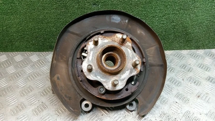 ступица Infiniti VQ35DE,VK45DE S50 Infiniti Fx35,Fx45 VQ35DE,VK45DE S50 43018CG000