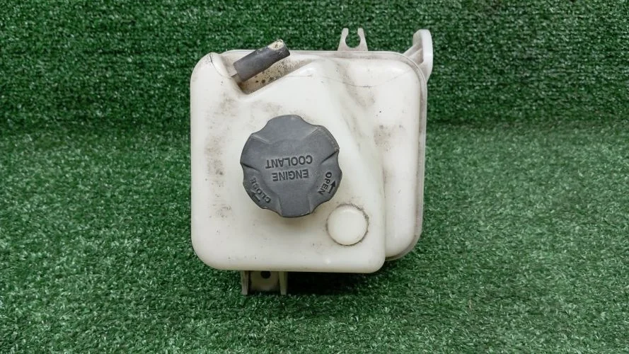 бачок расширительный Kia,Hyundai D4HA SL,LM Kia,Hyundai Sportage,Tucson,Ix35 D4HA SL,LM 254302S000