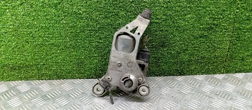механизм стеклоочистителя Ford D4204T,UFDB,XQDA,MGDA CB8 Ford Focus3 D4204T,UFDB,XQDA,MGDA CB8 BM5117K484A,BM5117504AJ,BM5117504AH,2135607,CV6Z17496A,1933691
