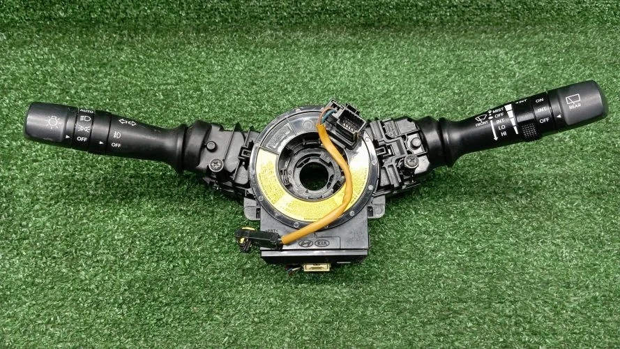 блок подрулевых переключателей Kia,Hyundai D4HA SL,LM Kia,Hyundai Sportage,Tucson D4HA SL,LM 934202K050,934102M110,934902K200