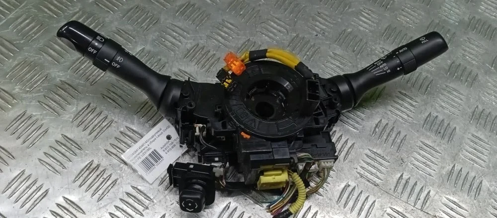 подрулевой переключатель в сборе Lexus 3UZ-FE,1UR-FSE UZS190L,URS190 Lexus Gs430,Gs460 3UZ-FE,1UR-FSE UZS190L,URS190 8414048140,8465230551,8430648030
