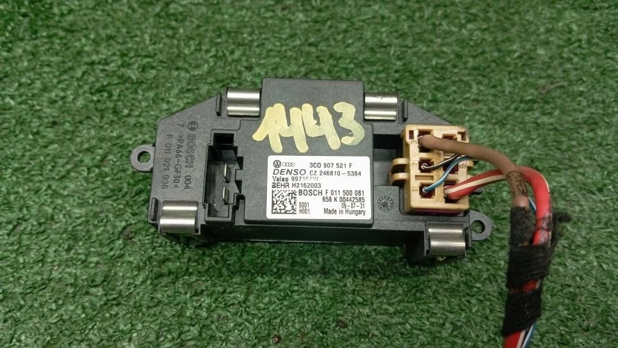 реостат печки Volkswagen CBAB,CFF,BVY,BMP,CPRA,CBFA 5N1,3C2,A32,B6,B7,358 Volkswagen tiguan CBAB,CFF,BVY,BMP,CPRA,CBFA 5N1,3C2,A32,B6,B7,358 3C0907521F,3C0907521D
