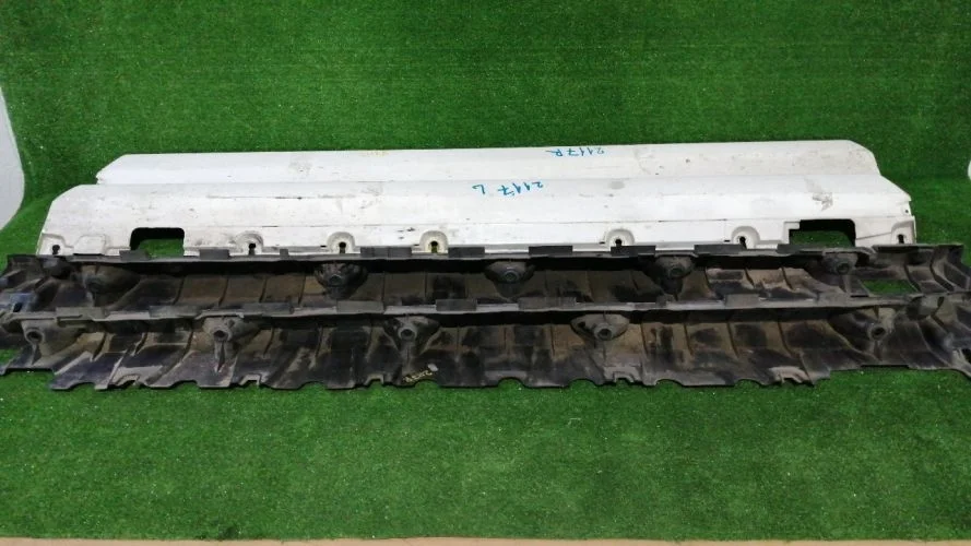 накладка на порог Mercedes-Benz M272E30 X204 Mercedes-Benz Glk-Class M272E30 X204 A2046981554