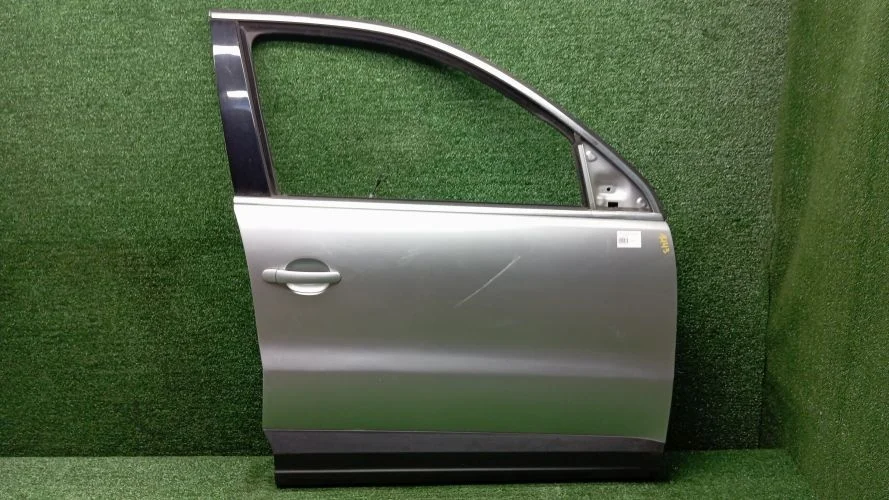 дверь боковая Volkswagen CAVA,CBAB,CFF,CCTA,CFFB 5N1 Volkswagen tiguan CAVA,CBAB,CFF,CCTA,CFFB 5N1 5N0831056B