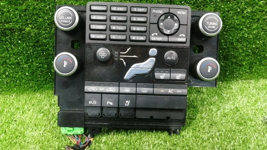 блок управления климат-контролем Volvo D5244T,D5244T4 D5,AS71,AS60 Volvo S80 D5244T,D5244T4 D5,AS71,AS60 30774366