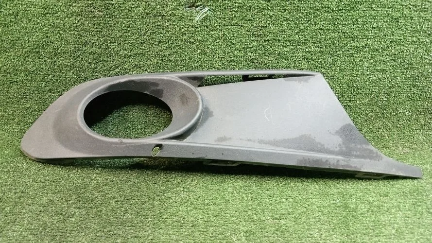 рамка противотуманной фары Volkswagen CAYC,CFF 162 Volkswagen Jetta CAYC,CFF 162 5C6853666A