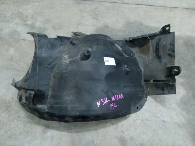 подкрылок Mercedes-Benz 271940 W203 Mercedes-Benz C-Class 271940 W203 A2038841122