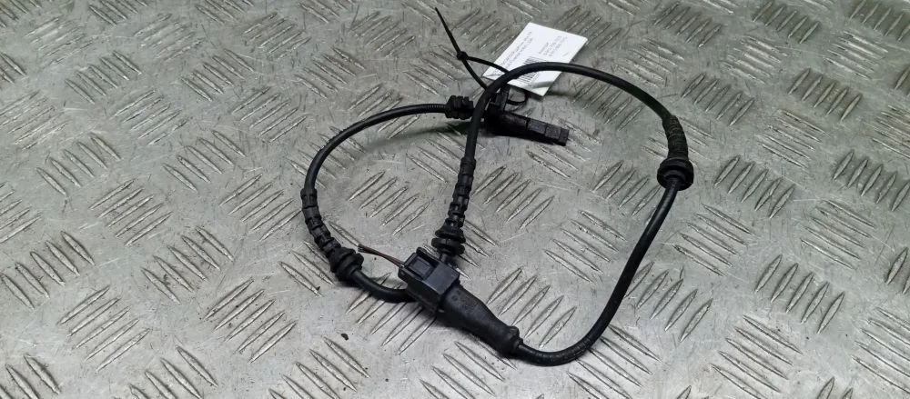 датчик abs Renault K4M,H4M L30R Renault Fluence K4M,H4M L30R 479109155R