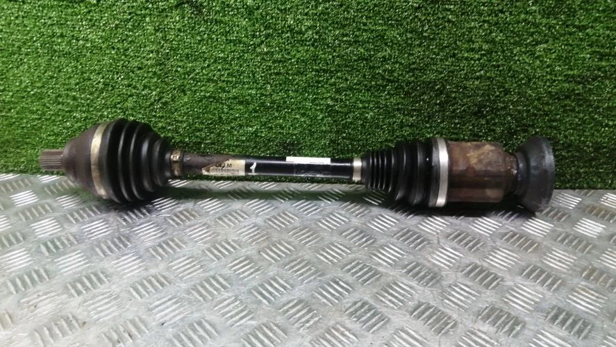 привод Volkswagen CBAB,CFF 5N1 Volkswagen Tiguan CBAB,CFF 5N1 5N0407766,5N0407764L