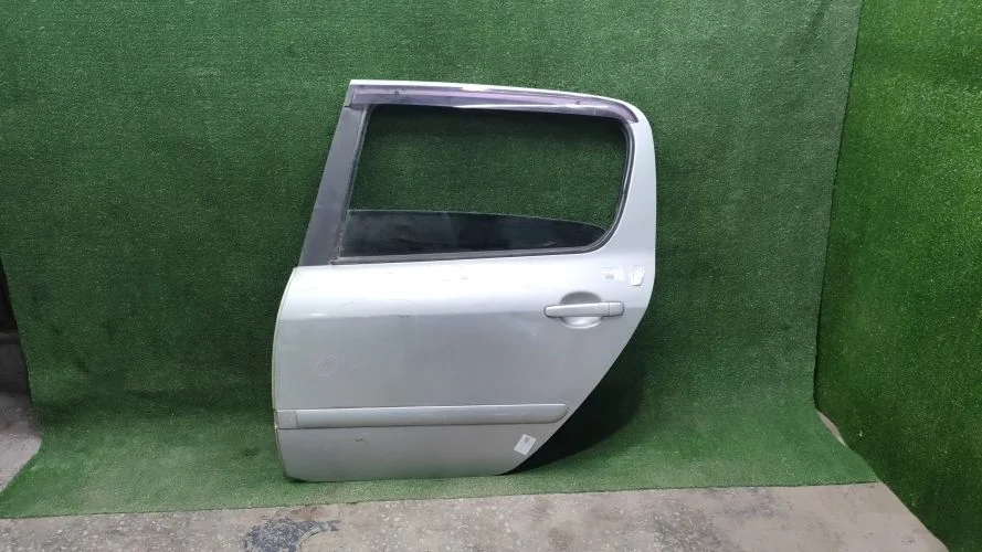 дверь боковая Peugeot TU5 3A Peugeot 307 TU5 3A 9006G9